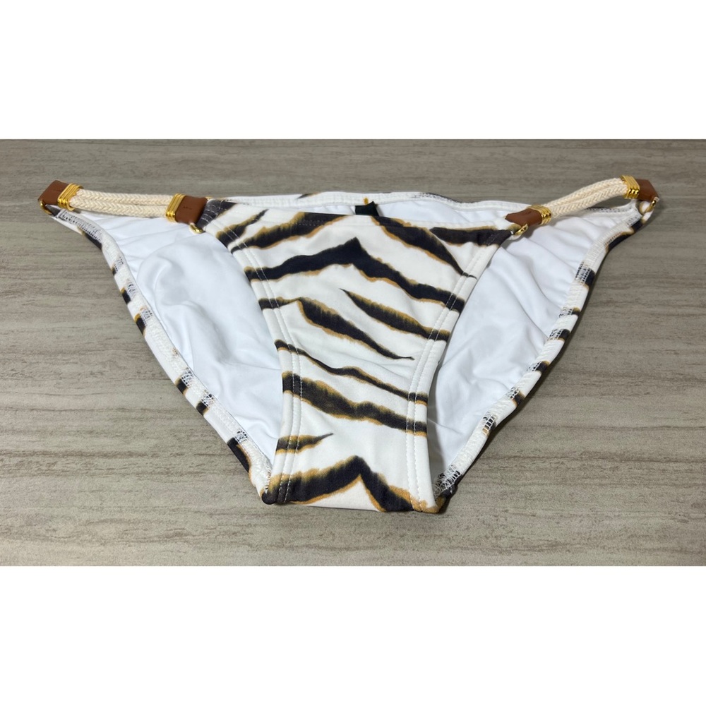 ViX Paula Hermanny bikini